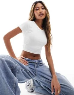 Kaiia Fitted Baby T-shirt In White For Women -Kaiia Online Shop 205561644 1 white 1