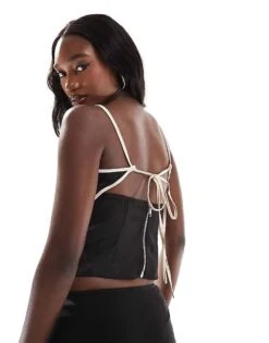 Kaiia Contrast Edge Keyhole Tie Back Cami Top In Black For Women Black And White -Kaiia Online Shop 205859055 2