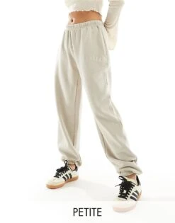 Kaiia Petite Cuffed Joggers In Stone For Women
