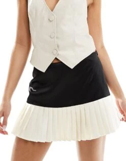 Kaiia Pleated Contrast Pleat Hem Mini Skirt In Black And Cream For Women Black / Cream -Kaiia Online Shop 206420005 1 blackcream 1