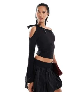 Kaiia One Shoulder Bow Tie One Sleeve Top In Black For Women