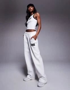 Kaiia Studio Oversized Bubble Back Print Hoodie And Wide Leg Joggers Co-ord In Cream And Black 7 Kaiia Studio Oversized Bubble Back Print Hoodie And Wide Leg Joggers Co-ord In Cream And Black -Kaiia Online Shop 207369353 1 cream