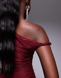 Kaiia Exclusive Slinky Twist Off Shoulder Bodycon Maxi Dress In Burgundy For Women -Kaiia Online Shop 207472580 4