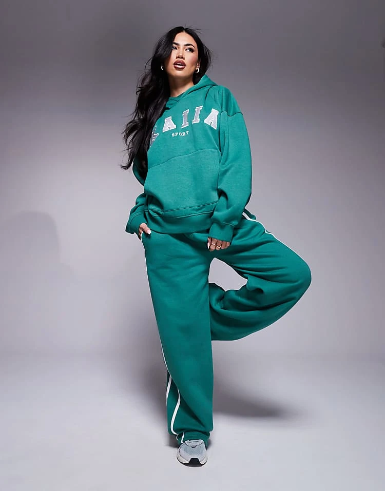 Kaiia Studio Running Club T-shirt, Hoodie And Joggers In Green And Cream 3 Kaiia Studio Running Club T-shirt, Hoodie And Joggers In Green And Cream