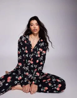 Kaiia Exclusive Button Through Top, Scoop Neck Top, Shorts And Bottoms Co-ord In Dark Strawberry Bow Print -Kaiia Online Shop 207527195 1 black