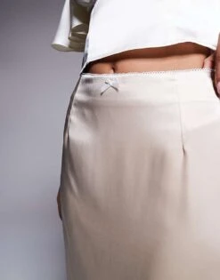 Kaiia Exclusive Satin Bodycon Bow Trim Detail Maxi Skirt In Cream For Women -Kaiia Online Shop 207573214 4