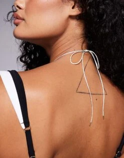 Kaiia Oversized Pearlescent Shell Wax Cord Necklace In Cream For Women -Kaiia Online Shop 207899460 3