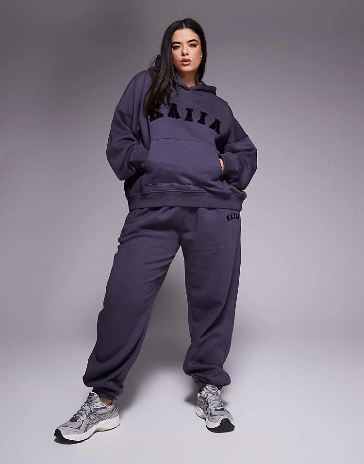 Kaiia Plus Overized Hoodie, Cuffed Joggers, Wide Leg Joggers & Shorts Mix & Match In Dark Grey 3 Kaiia Plus Overized Hoodie, Cuffed Joggers, Wide Leg Joggers & Shorts Mix & Match In Dark Grey