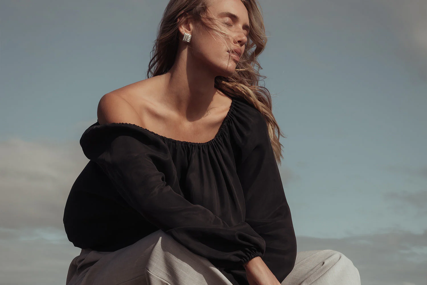 Kaiia Online Shop -Kaiia Online Shop collection banner winter25 occasion tops